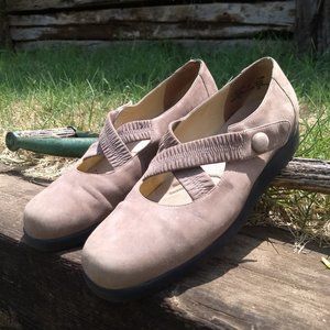 Rockport suede leather flats Slip on Criss cross Straps Tan Taupe Slip On